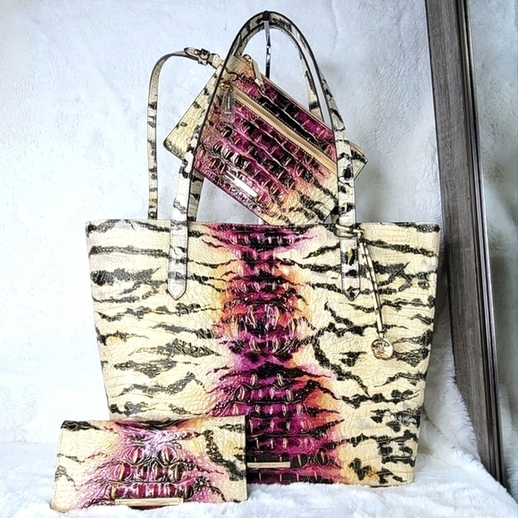 Items are across listed therefore we're down to only one set - Picture 3 of 14